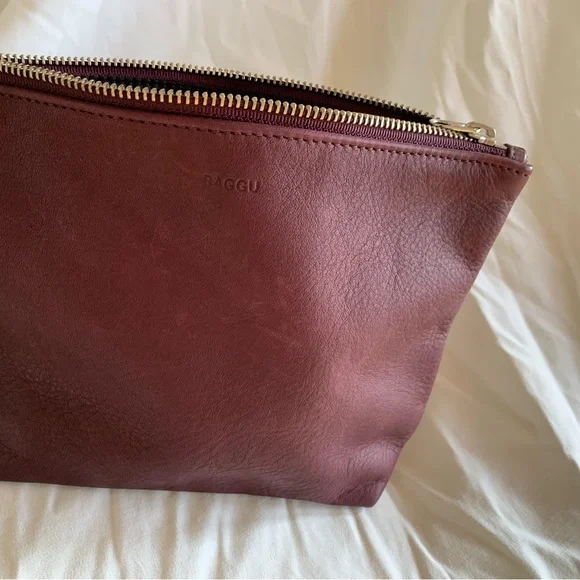 Baggu clutch on sale